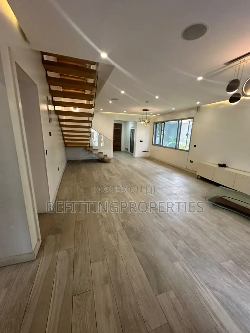 4bdrm Duplex in Ikeja GRA for sale in Ikeja GRA