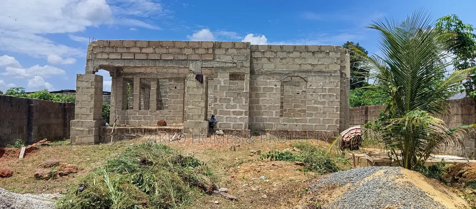 4bdrm Bungalow in Epe for sale in Epe