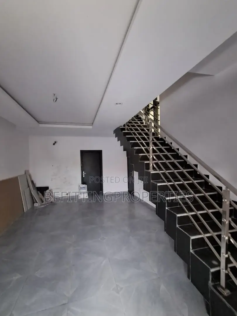 4bdrm Duplex in Ogudu GRA for sale in Ogudu GRA