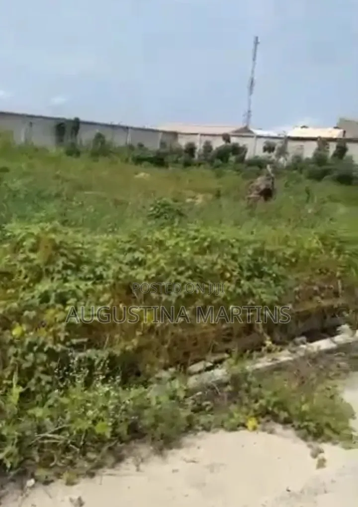 Prime Land 4 Sale in Sapphire Garden Estate, Awoyaya,lekki.575.60 SQM in Lekki Expressway