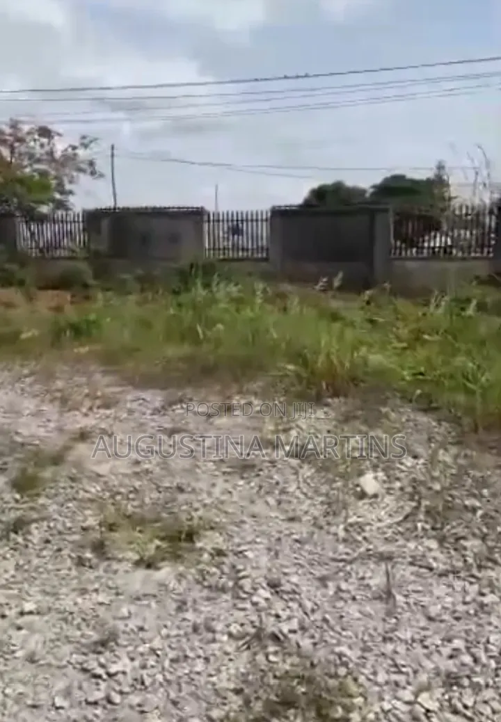 Prime Land 4 Sale in Sapphire Garden Estate, Awoyaya,lekki.575.60 SQM in Lekki Expressway