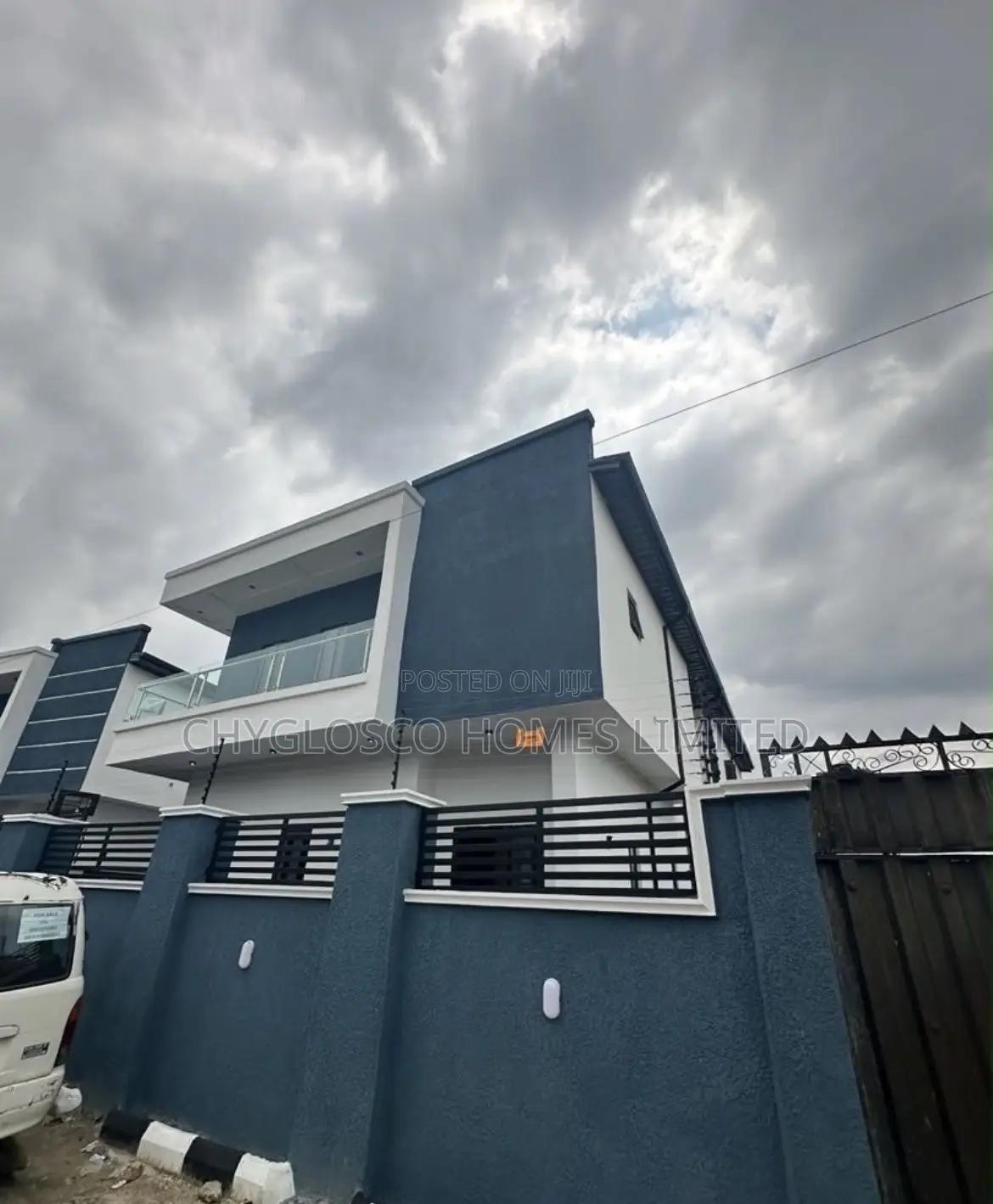 4bdrm Duplex in Rumuodomaya Sars, New Layout for sale in New Layout