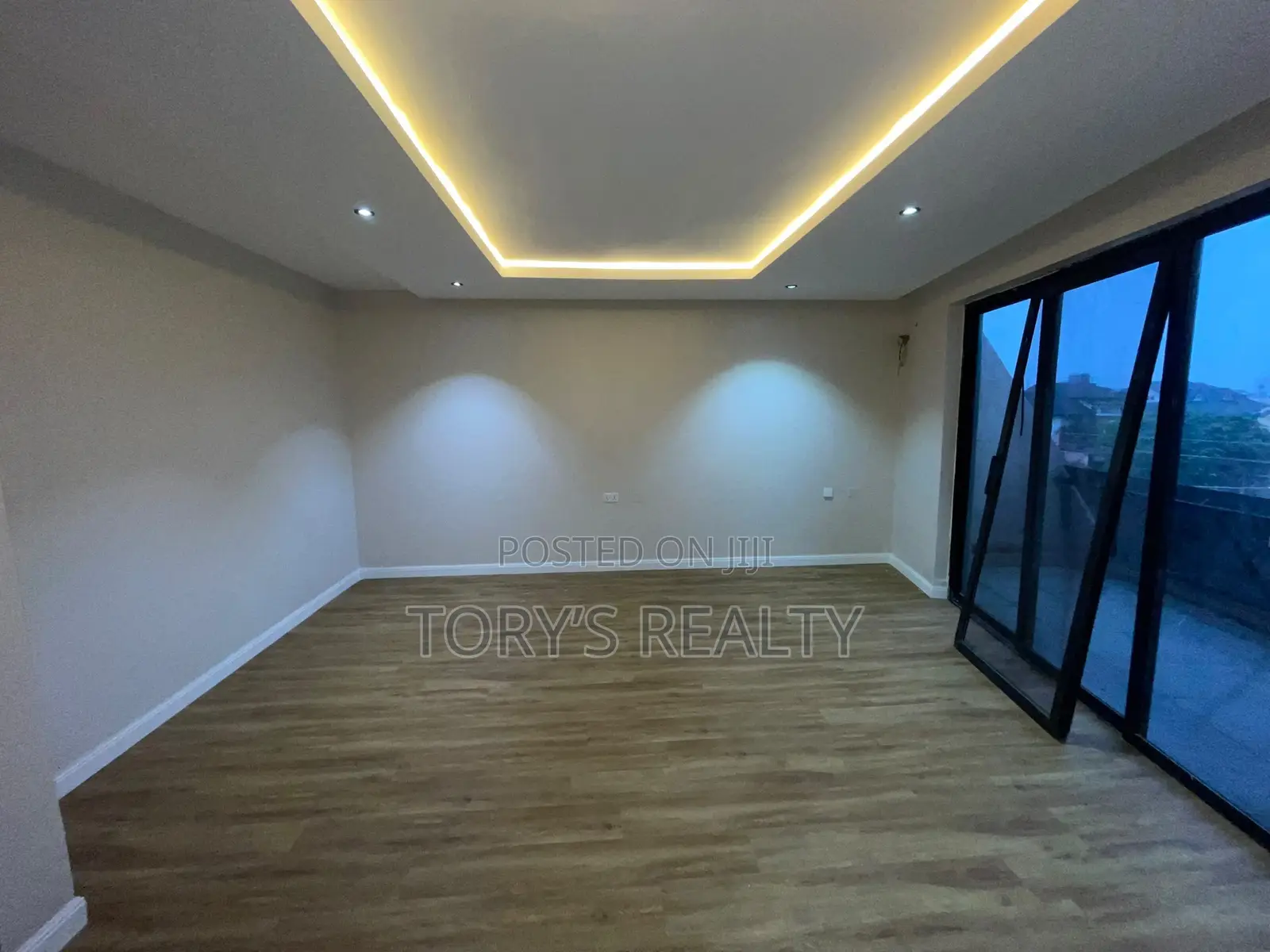 4bdrm Duplex in Lekki Phase 1 for rent in Lekki Phase 1