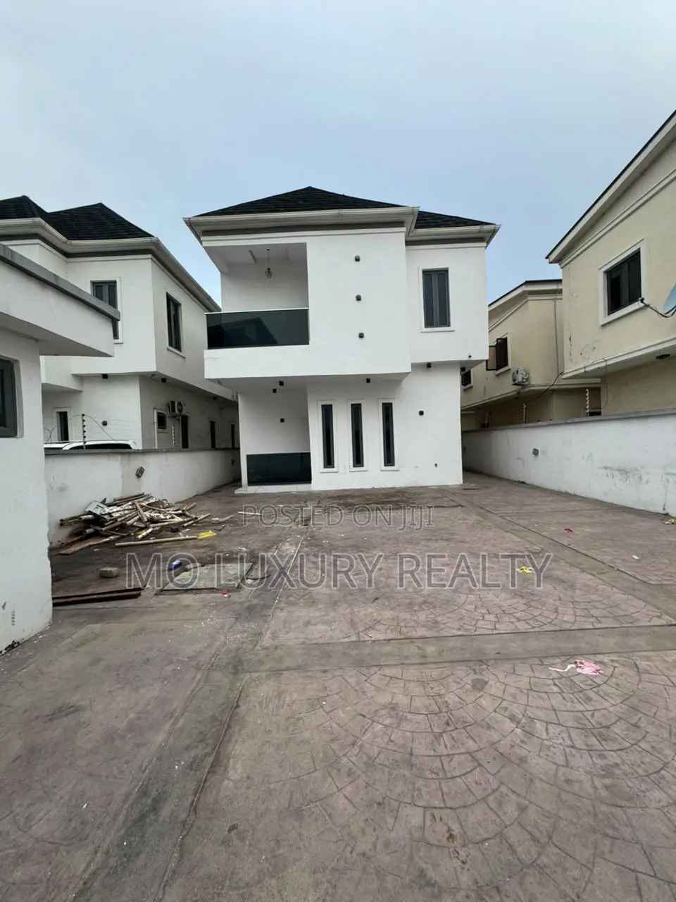 5bdrm Duplex in Lekki Phase 1 for rent in Lekki Phase 1