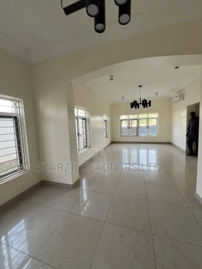 2bdrm Block of Flats in Jahi for sale in Jahi