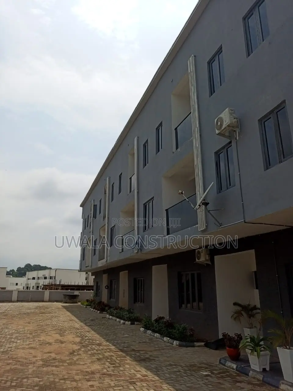 4bdrm Duplex in Life Camp for sale in Life Camp