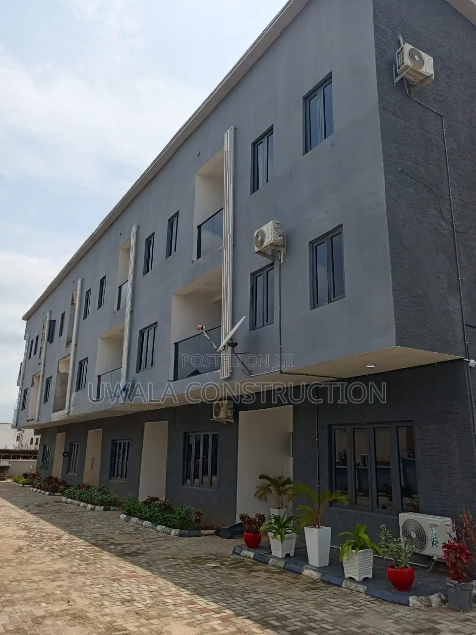 4bdrm Duplex in Life Camp for sale in Life Camp