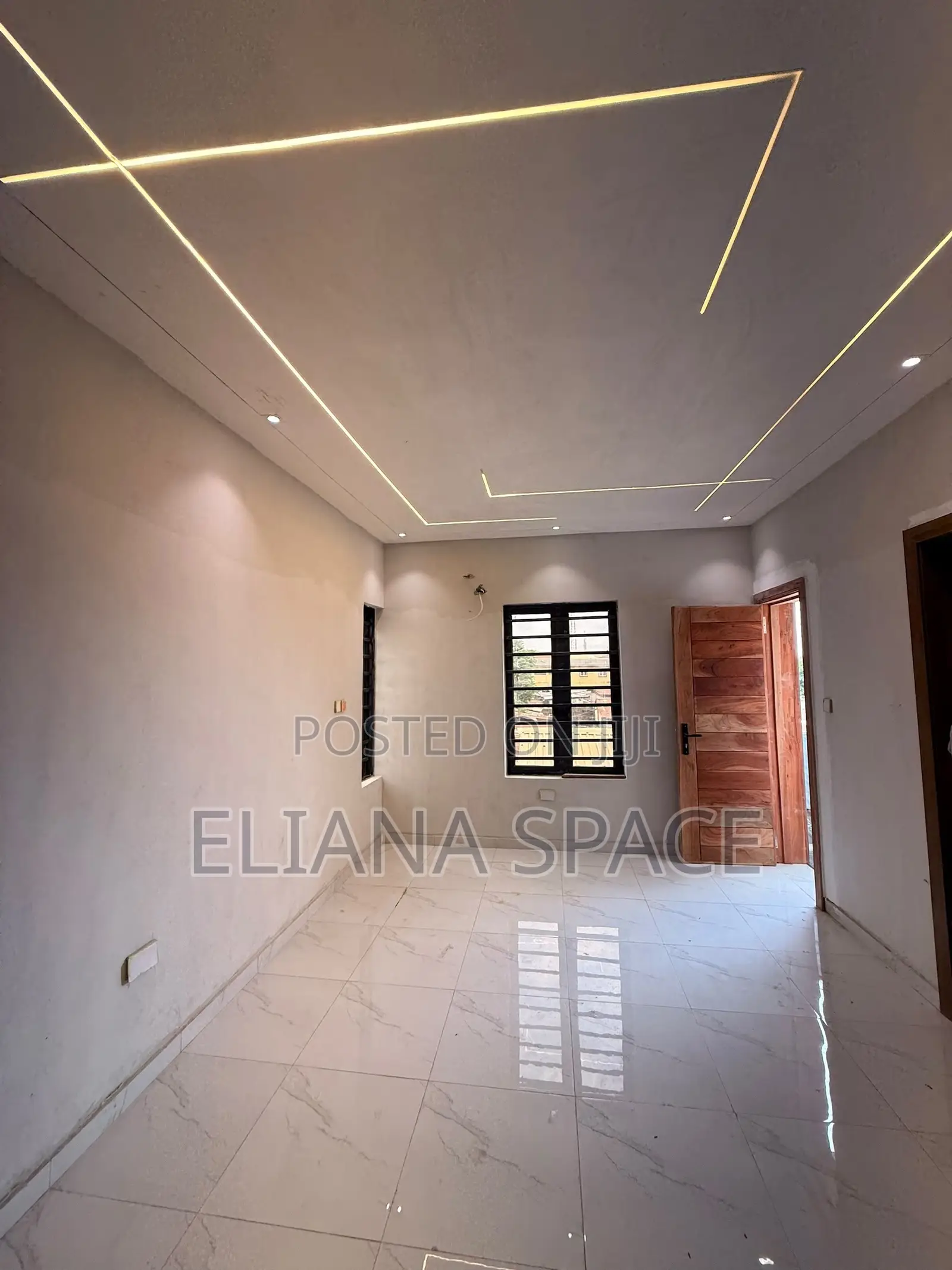 4bdrm Townhouse/Terrace in Ogba for sale in Ogba GRA
