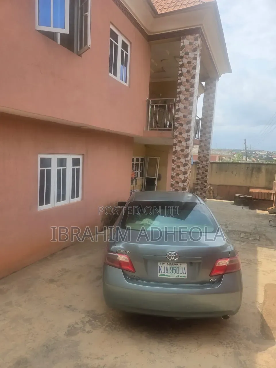 3bdrm Block of Flats in Ipaja for sale in Ipaja / Ipaja