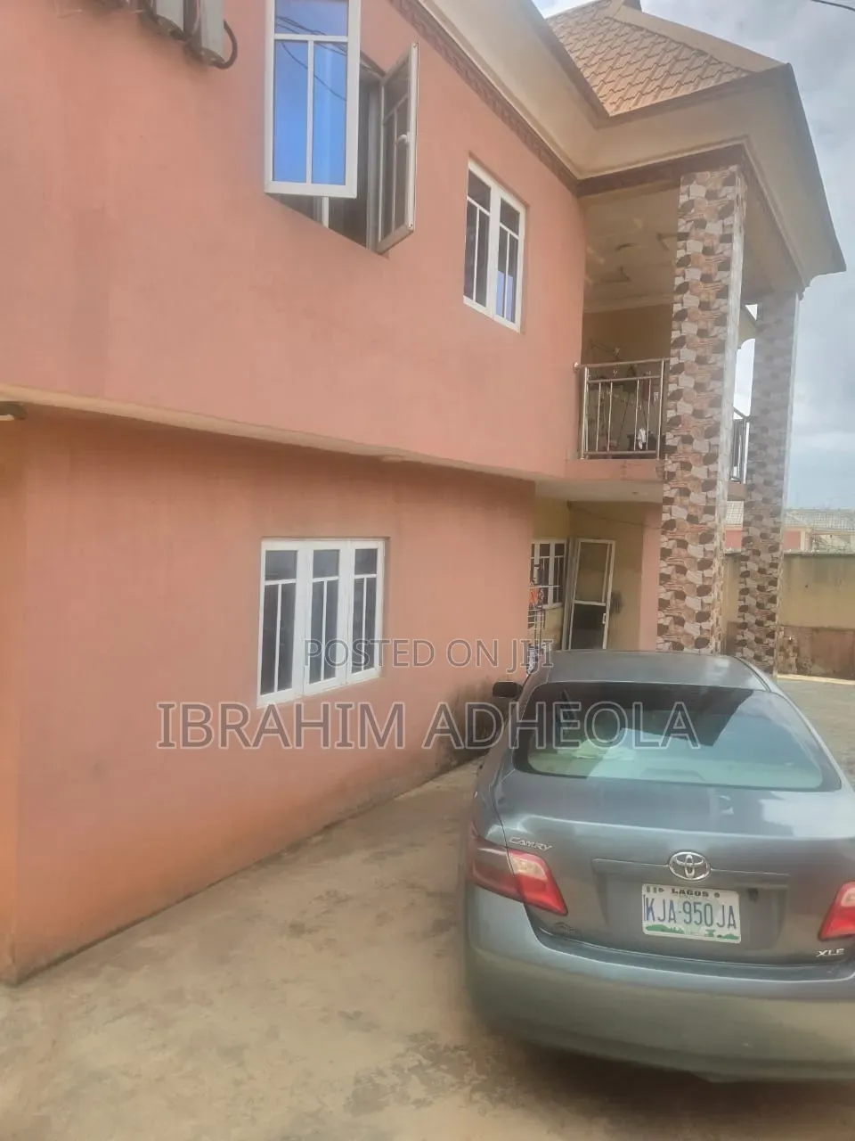 3bdrm Block of Flats in Ipaja for sale in Ipaja / Ipaja