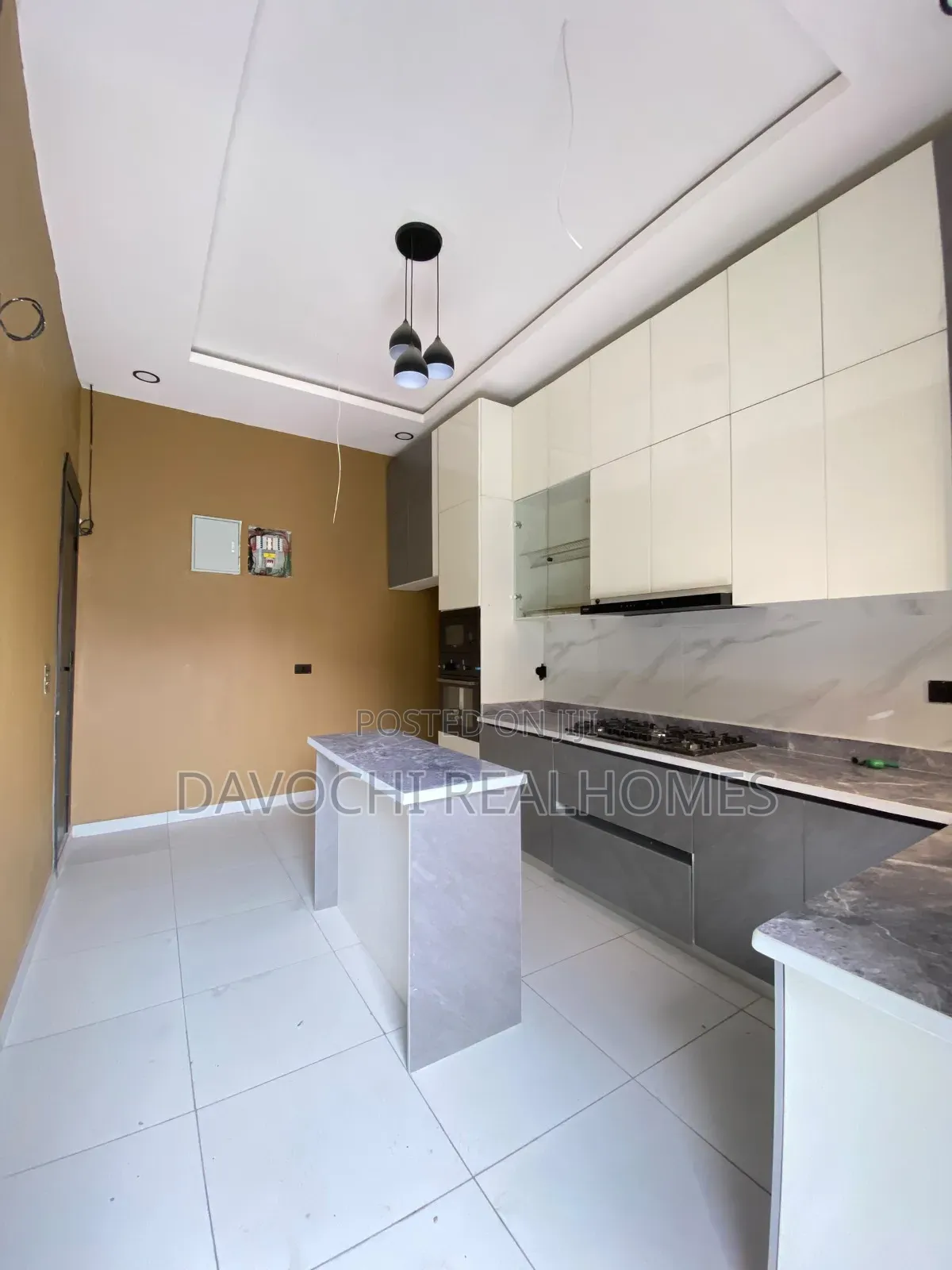 4bdrm Duplex in Sangotedo for sale in Sangotedo