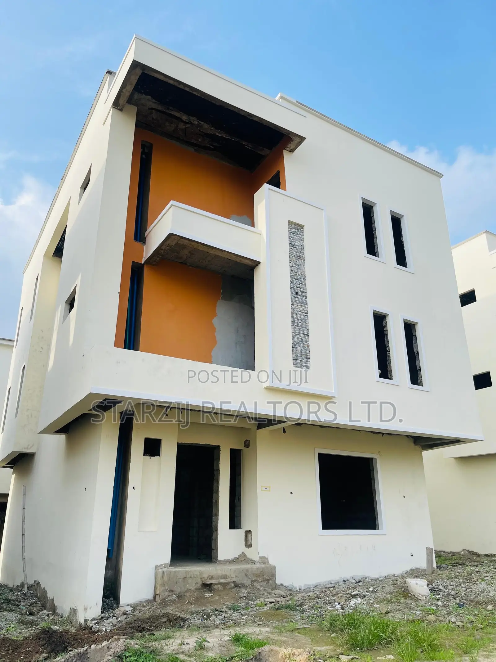 4bdrm Duplex in Life Camp for sale in Life Camp