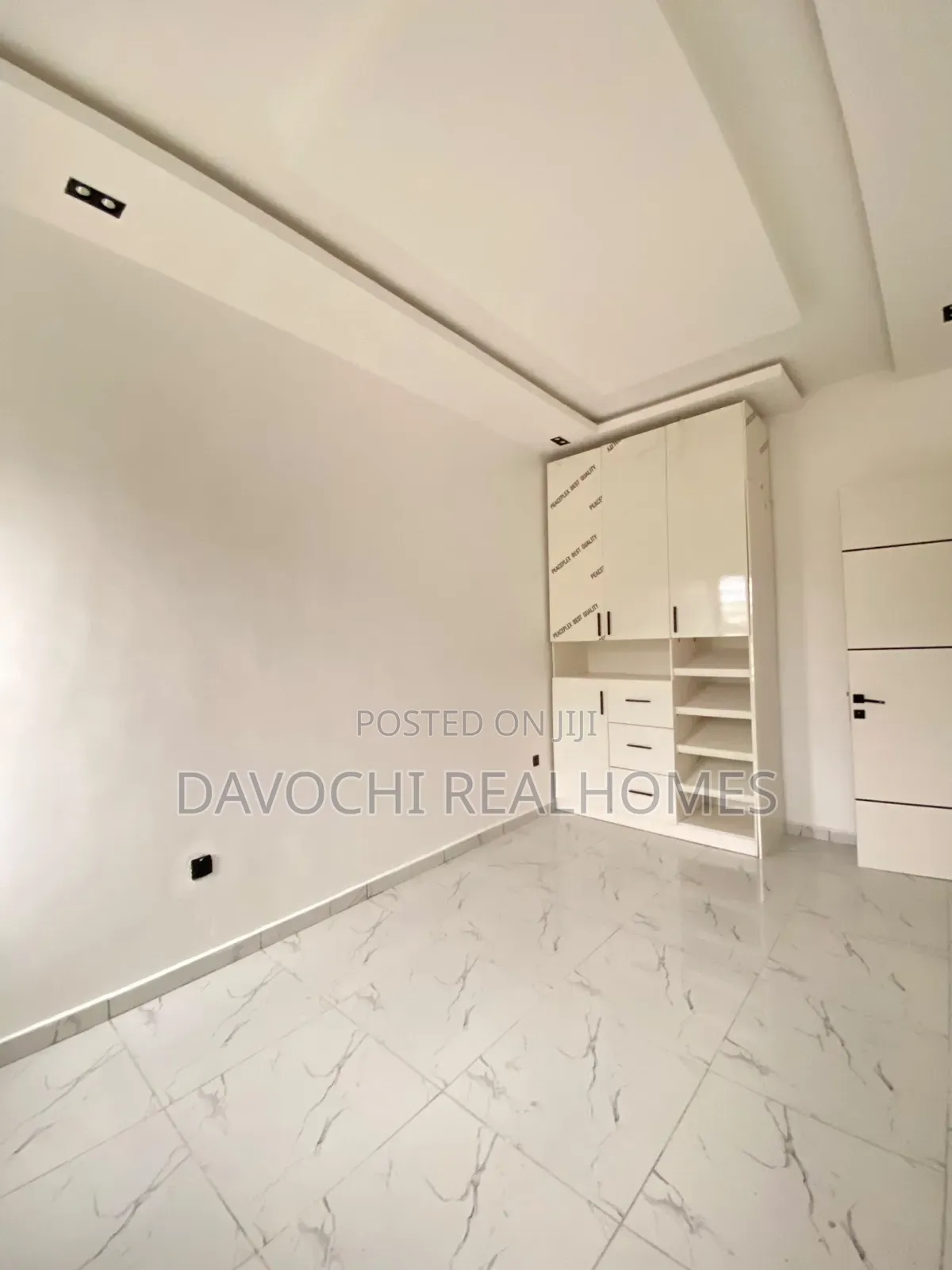 4bdrm Duplex in Sangotedo for sale in Sangotedo