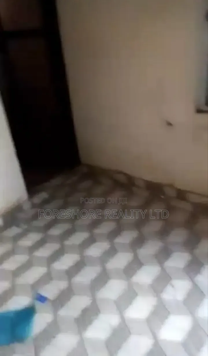 Studio Apartment in Opposite Omole Phase, Berger for rent in Berger