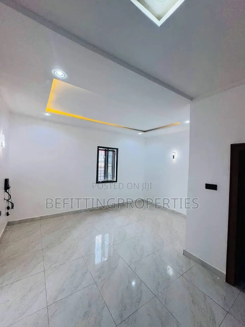 4bdrm Duplex in Wumba for sale in Wumba