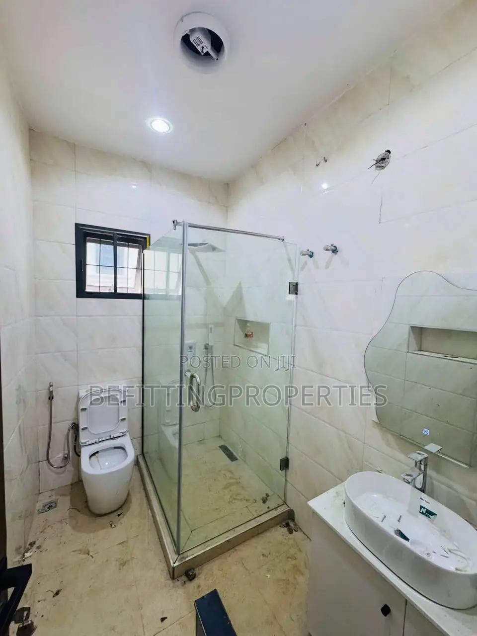 4bdrm Duplex in Wumba for sale in Wumba