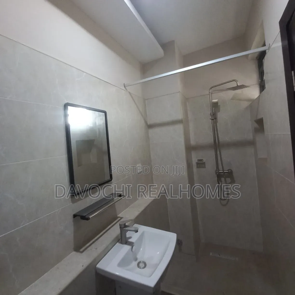 4bdrm House in Banana Island for sale in Banana Island