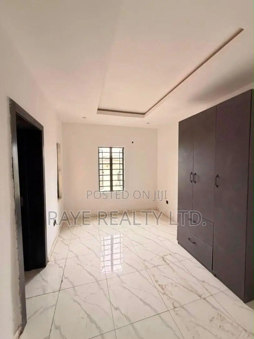 3bdrm Apartment in Gbagada for sale in Gbagada