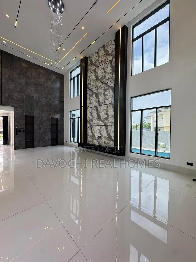 5bdrm Duplex in Vgc Estate, Lekki Phase 1 for sale in Lekki Phase 1