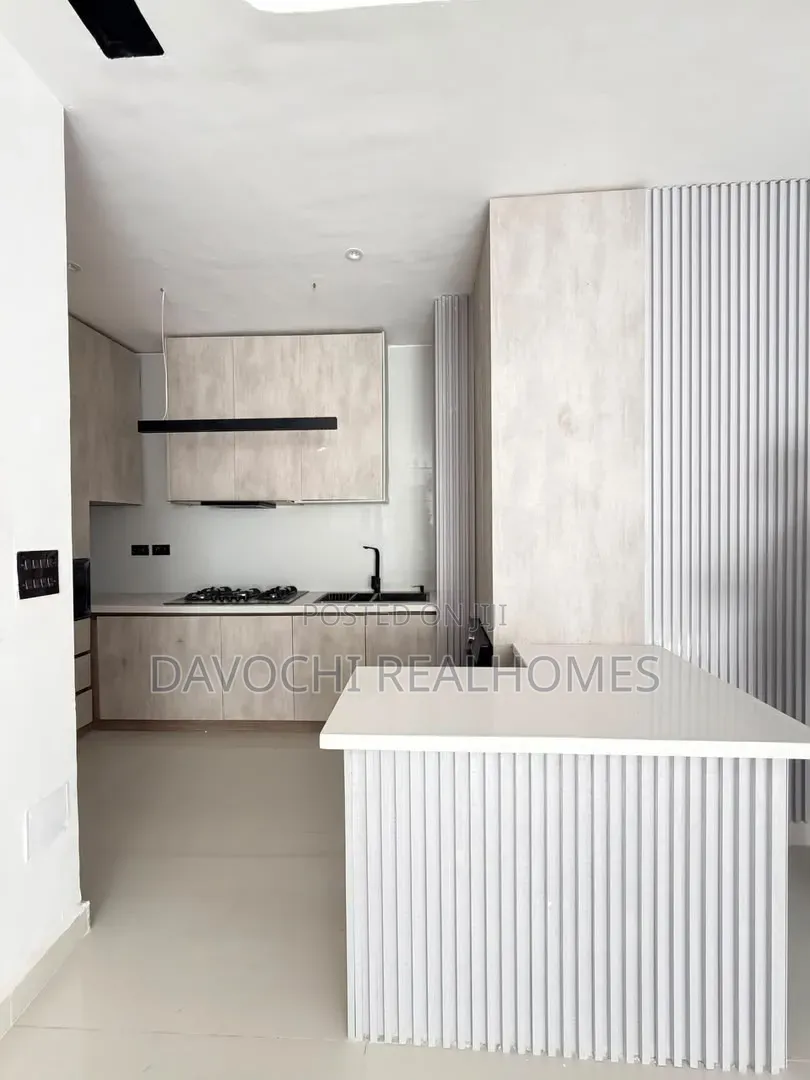 2bdrm Apartment in Osapa london for sale in Osapa london