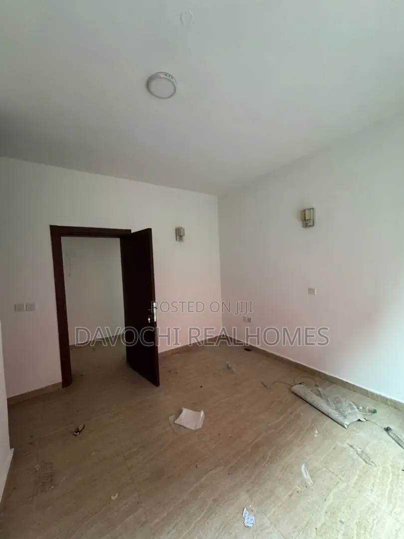 2bdrm Apartment in Ikate for sale in Ikate