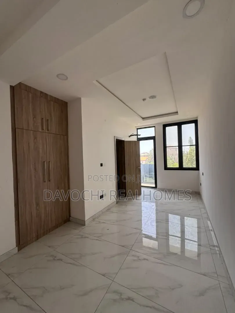 2bdrm Apartment in Lekki Phase 1 for rent in Lekki Phase 1