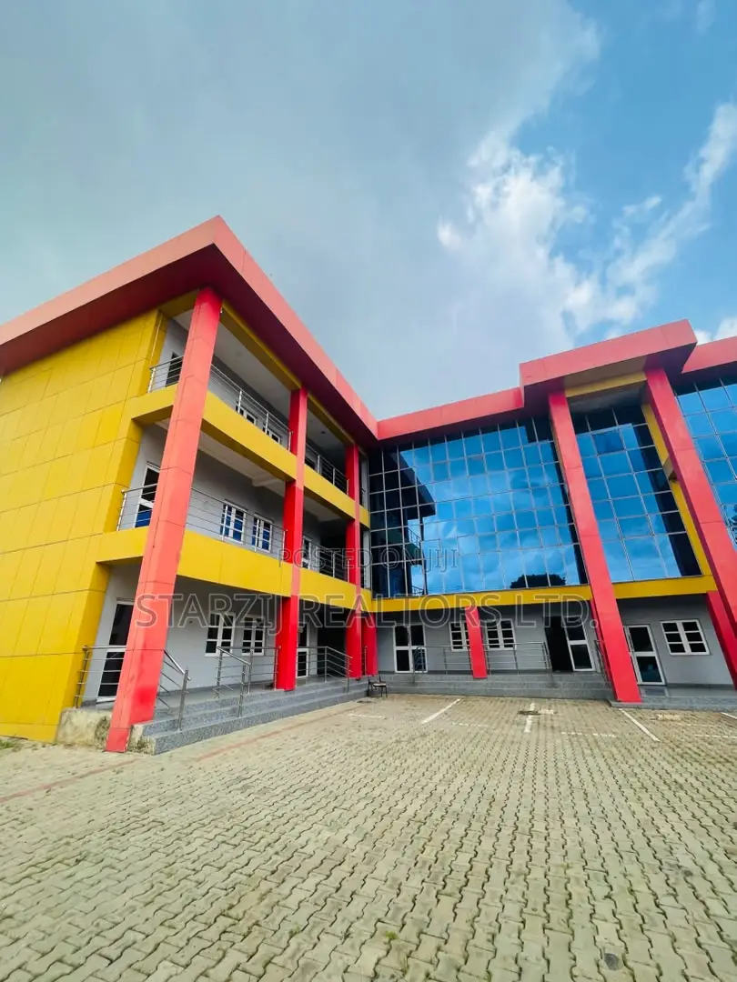 Wuse Zone 1 Commercial Plaza in Zone 1 / Wuse