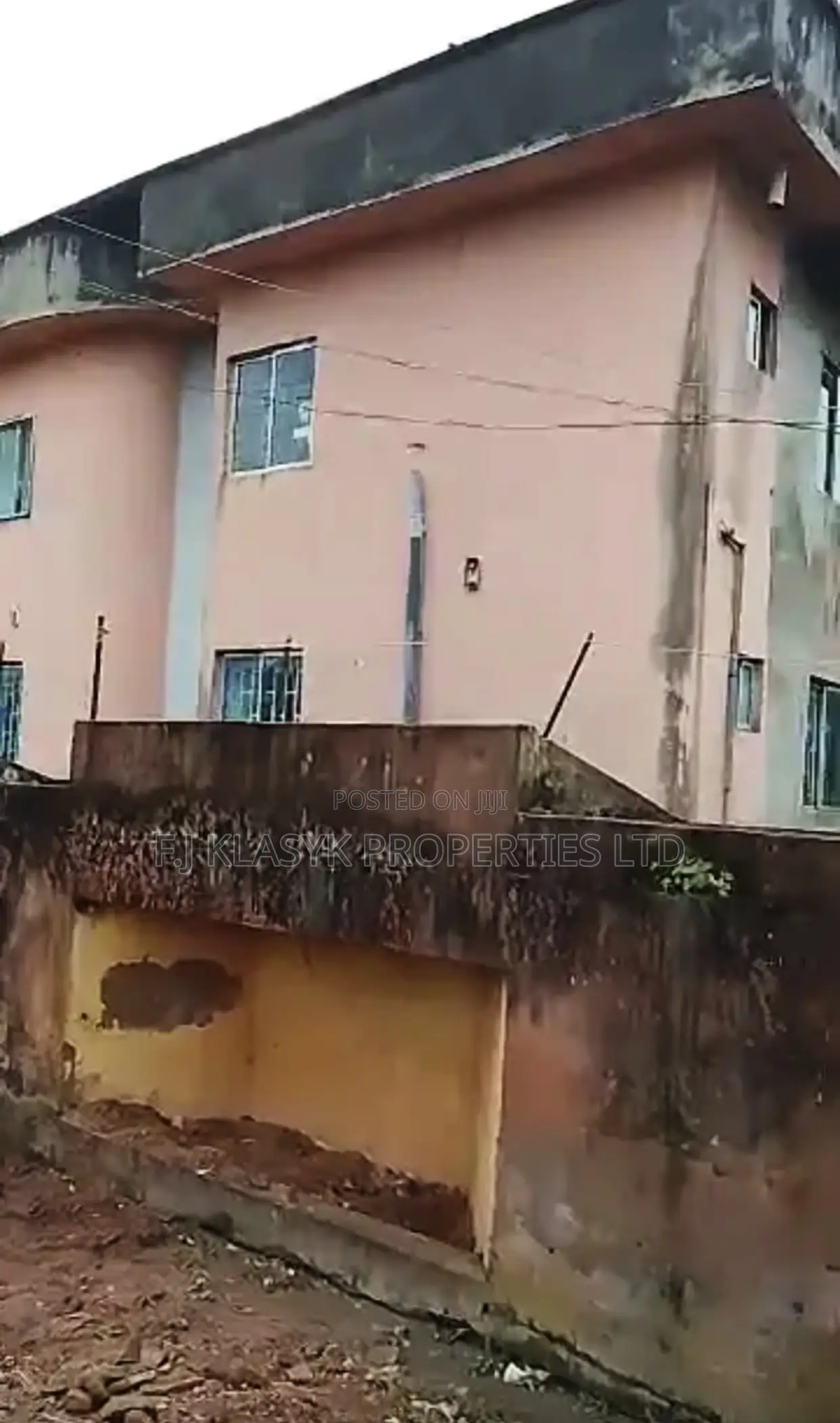 4bdrm Block of Flats in Benin City for sale in Benin City