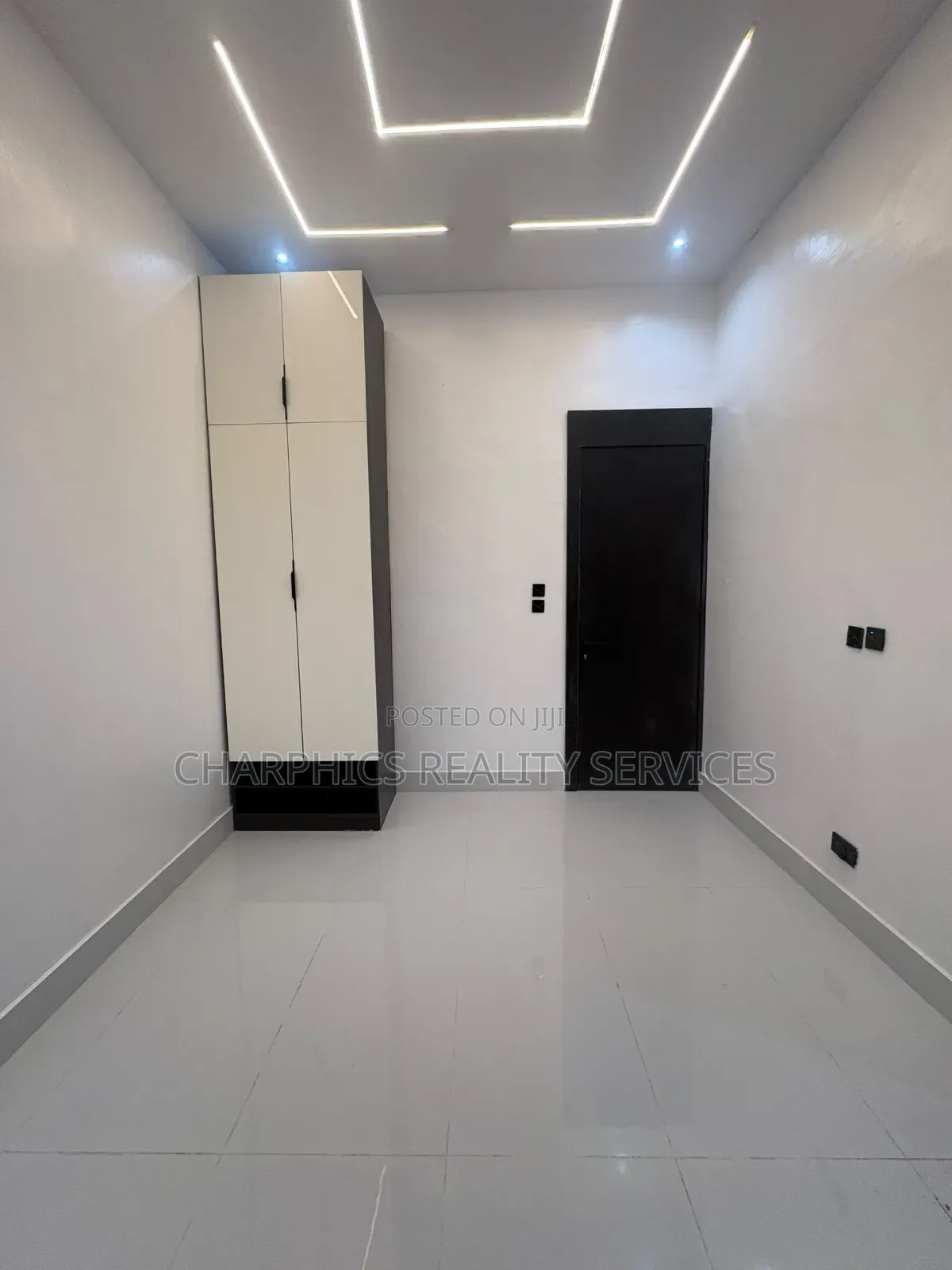 4bdrm Duplex in Off Lekki-Epe Expressway for sale in Off Lekki-Epe Expressway