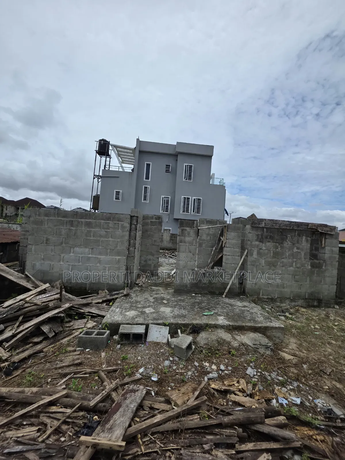 3bdrm Bungalow in Ugochukwu Estate, Ologolo for sale in Ologolo