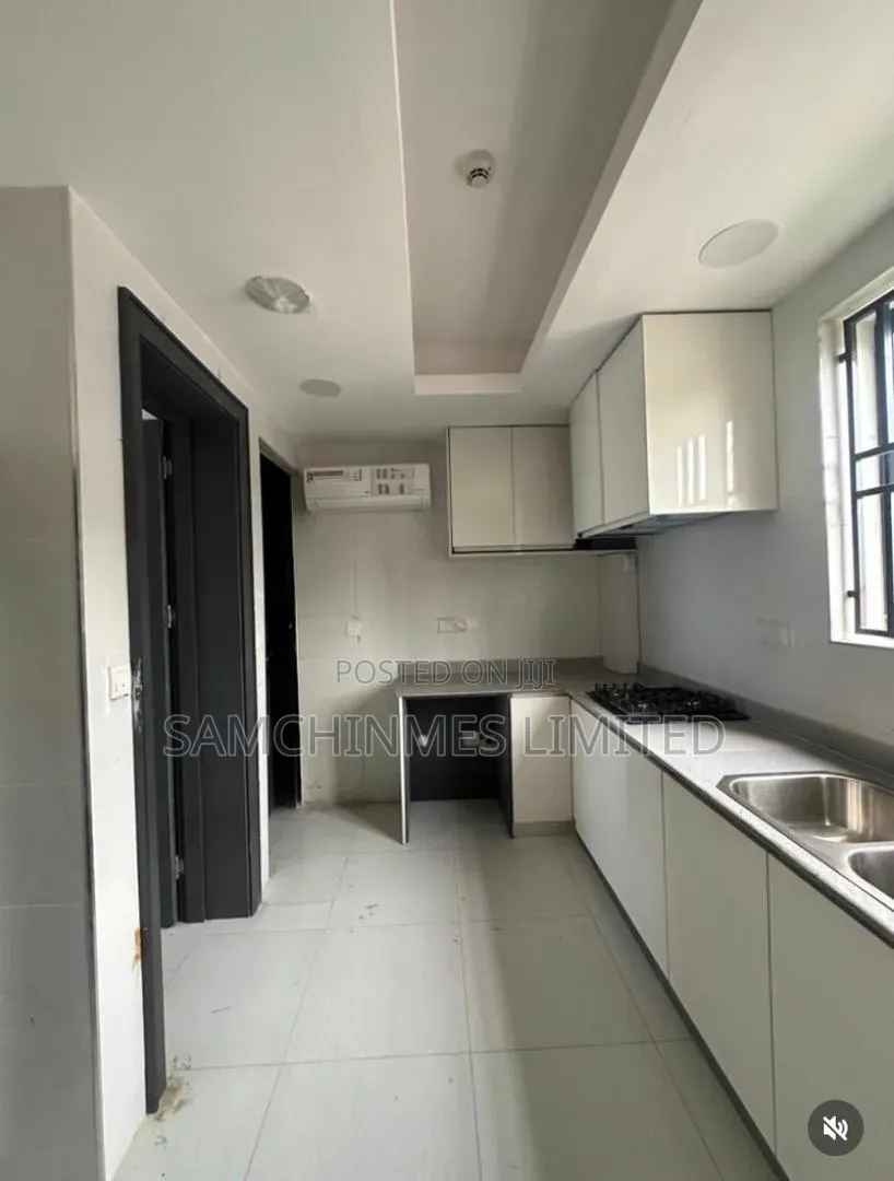3bdrm Apartment in Lekki Phase 1 for rent in Lekki Phase 1