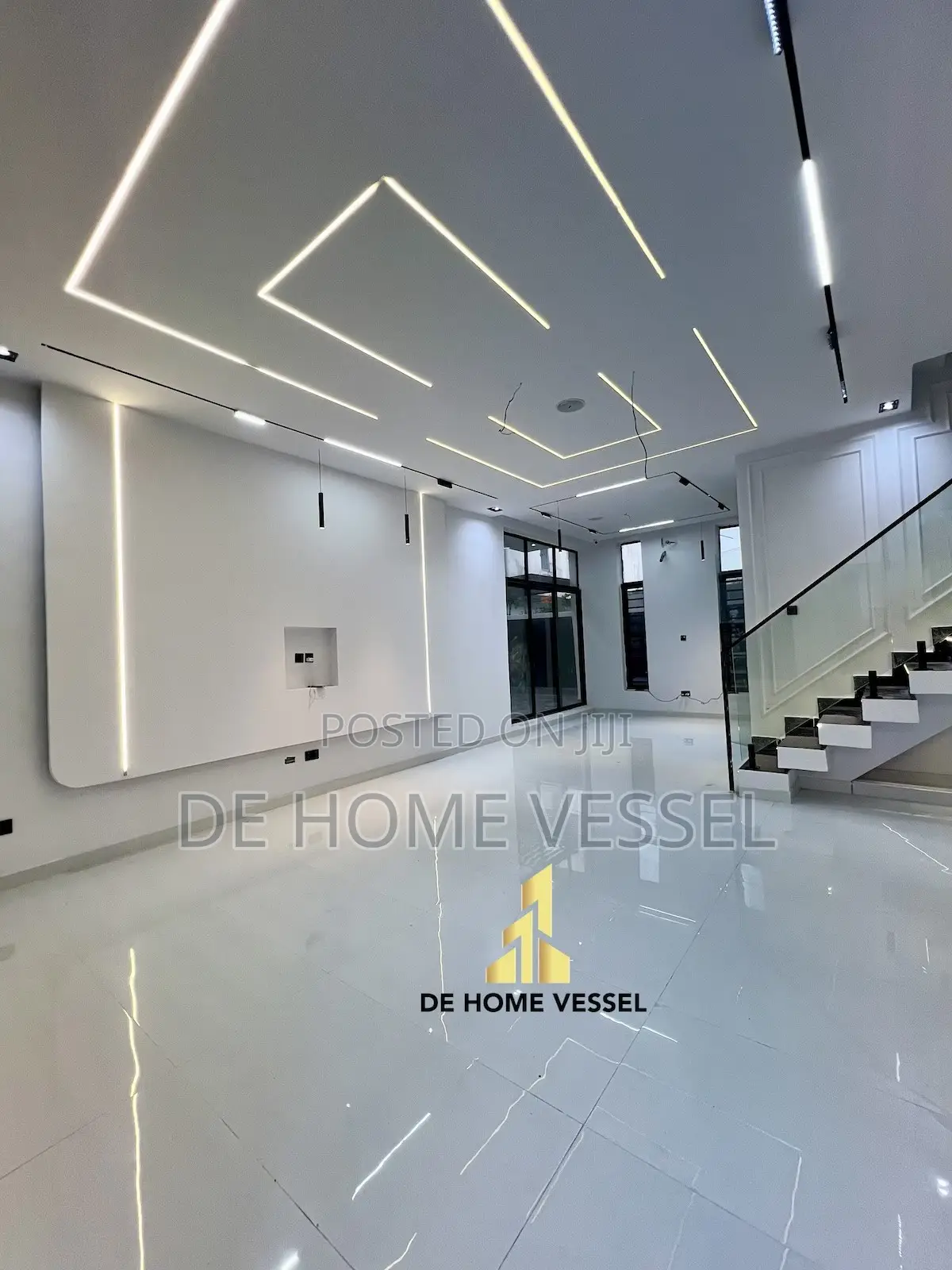 5bdrm Duplex in Ikota for sale in Ikota