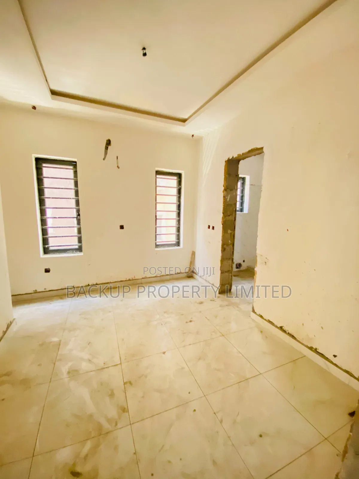 3bdrm Apartment in Alagomeji for sale in Alagomeji