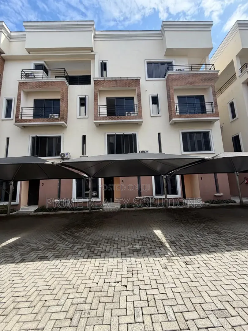 4bdrm Townhouse / Terrace in 𝐋𝐞𝐤𝐤𝐢 𝐩𝐡𝐚𝐬𝐞 1, Lekki Phase 1 for rent in Lekki Phase 1