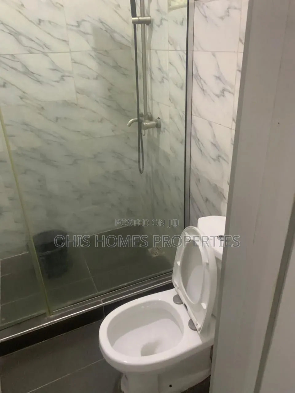 Furnished Mini Flat in Chevy View, Chevron for rent in Chevron