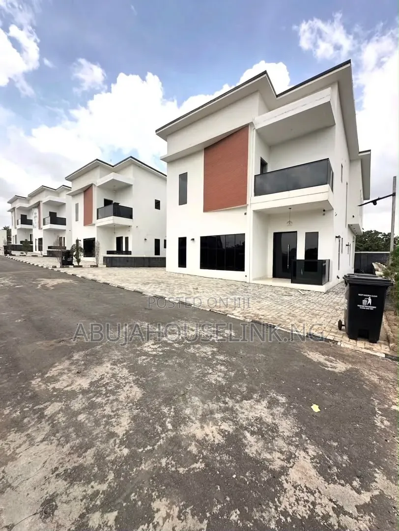 4bdrm Duplex in Gaduwa Abuja for sale in Gaduwa
