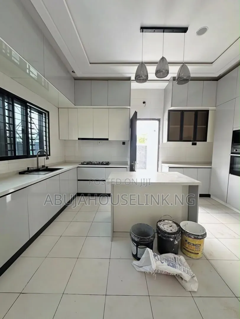 4bdrm Duplex in Gaduwa Abuja for sale in Gaduwa