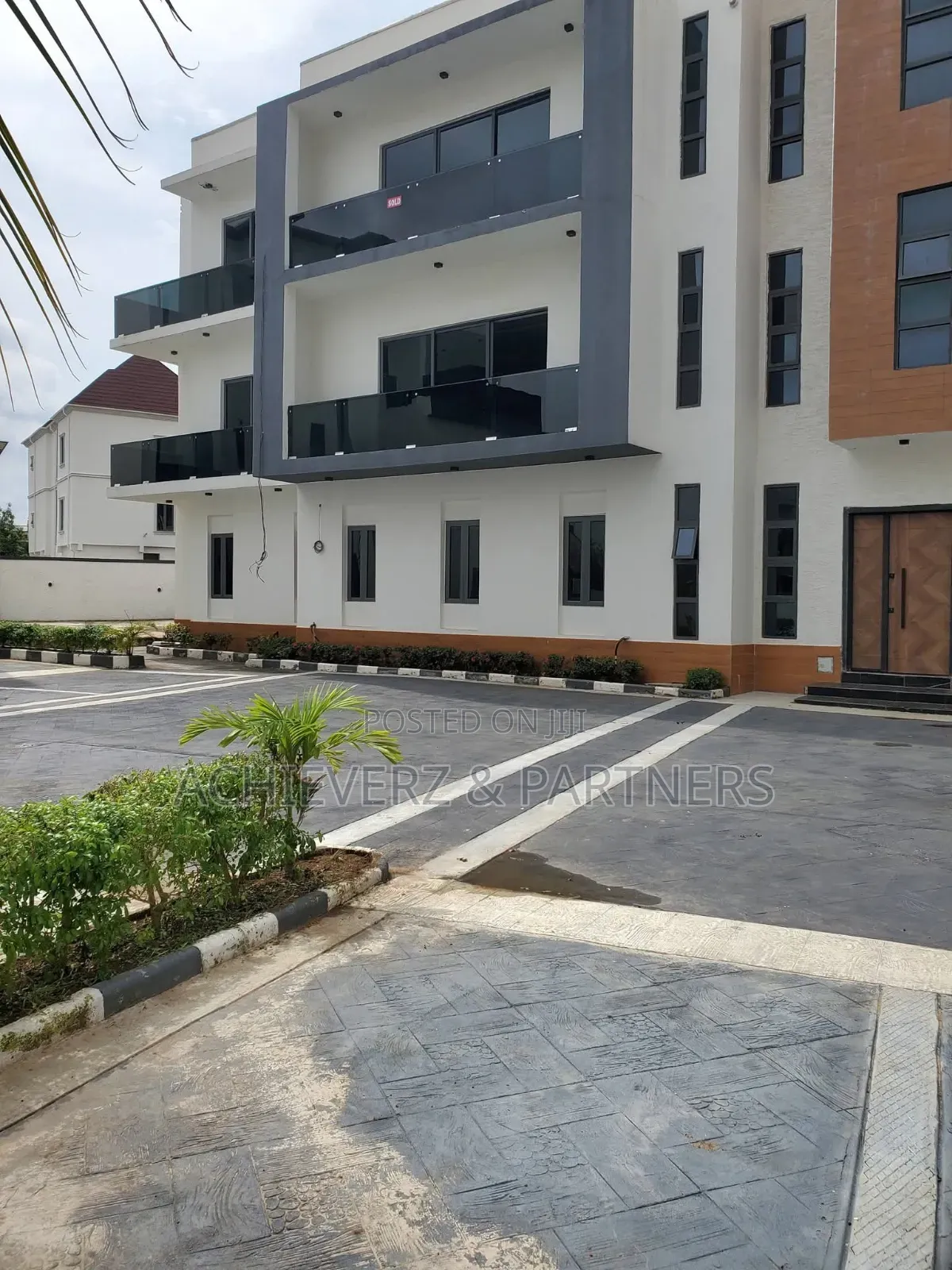 3bdrm Block of Flats in Katampe Extension for sale in Katampe Extension