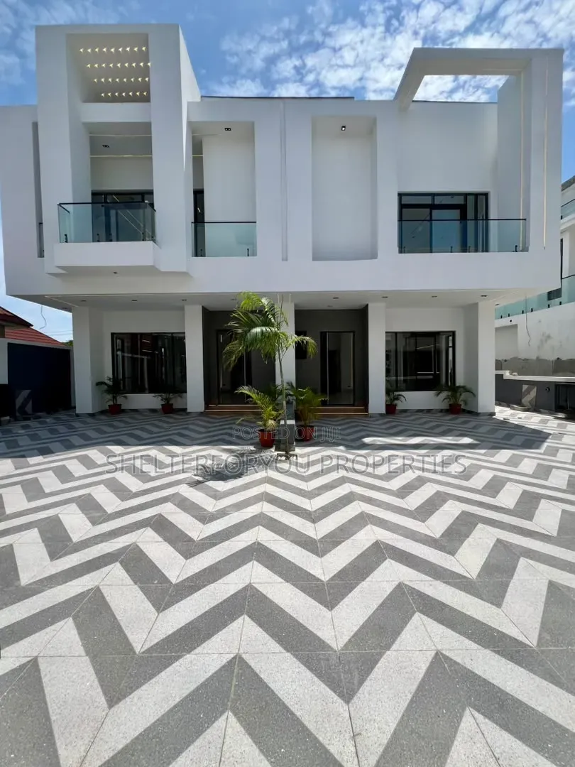 4bdrm Duplex in VGC / Ajah for sale in VGC / Ajah