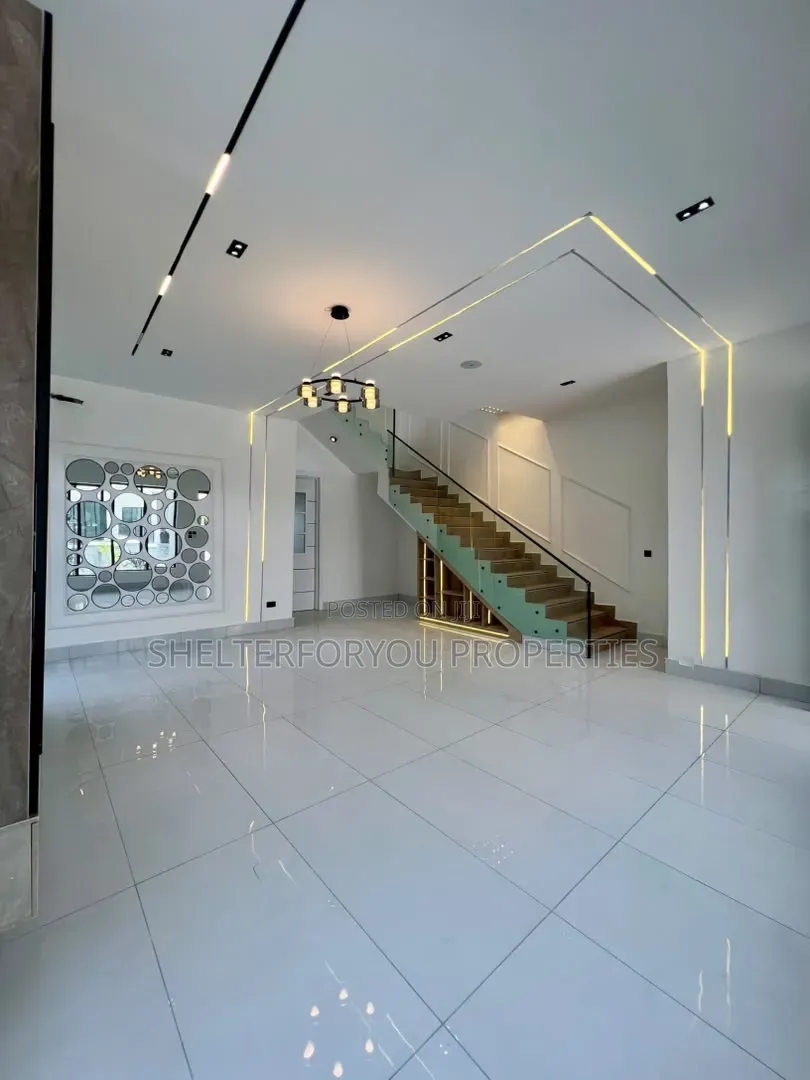 4bdrm Duplex in VGC / Ajah for sale in VGC / Ajah