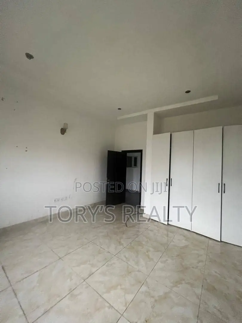4bdrm Duplex in Lekki Phase 2 for rent in Lekki Phase 2