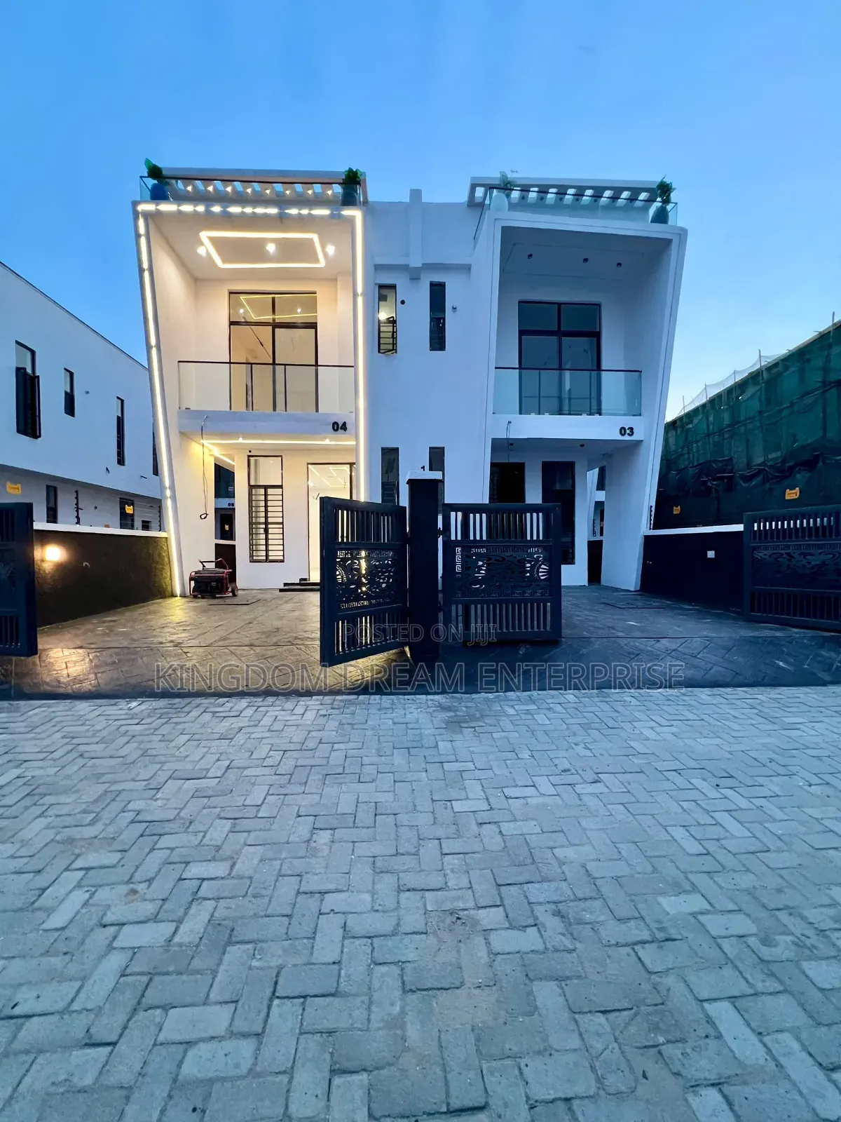 4bdrm Duplex in Ikota Lekki Lagos for sale in Ikota
