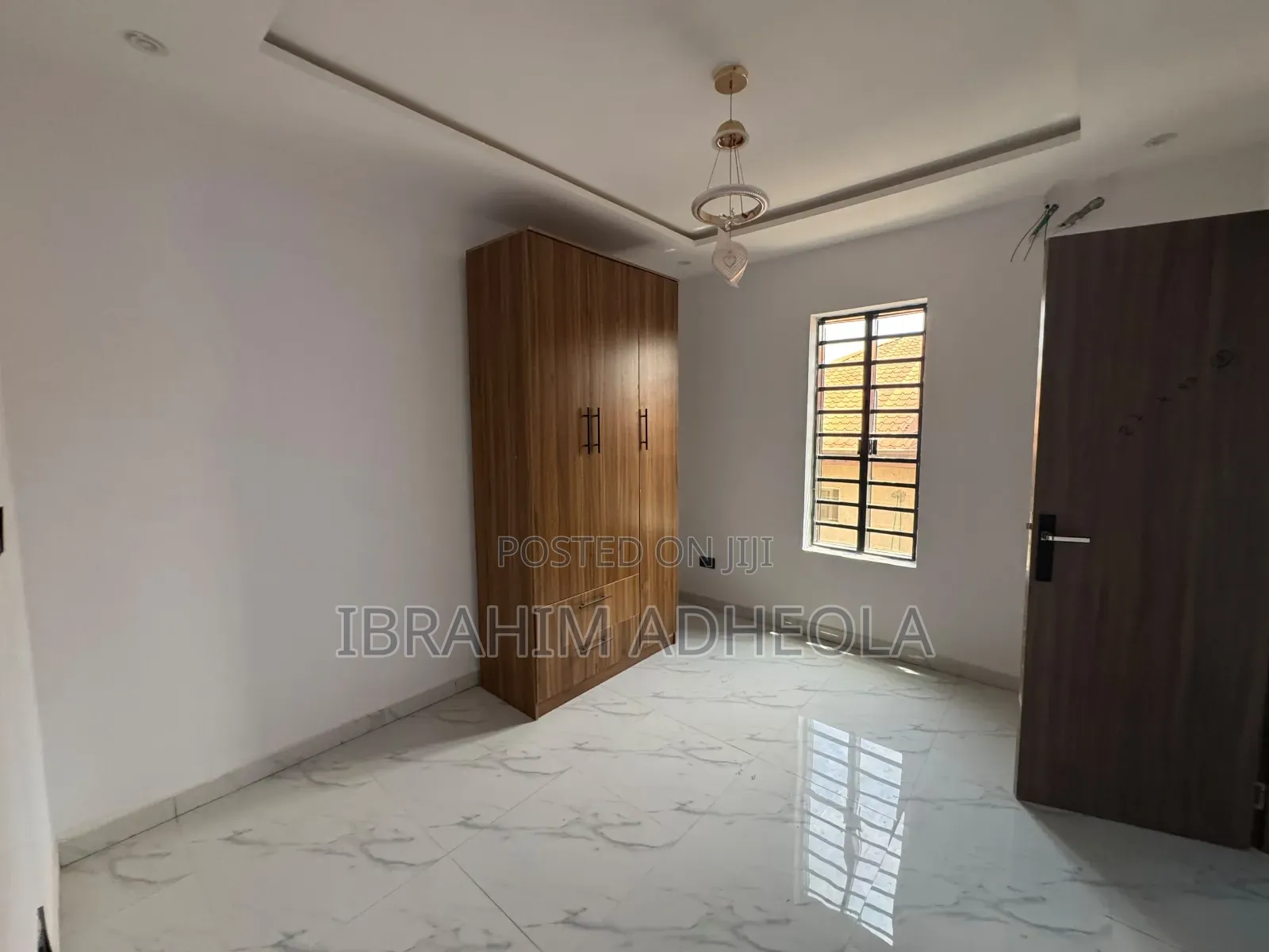 5bdrm Duplex in Omole Phase2 for sale in Omole Phase 2