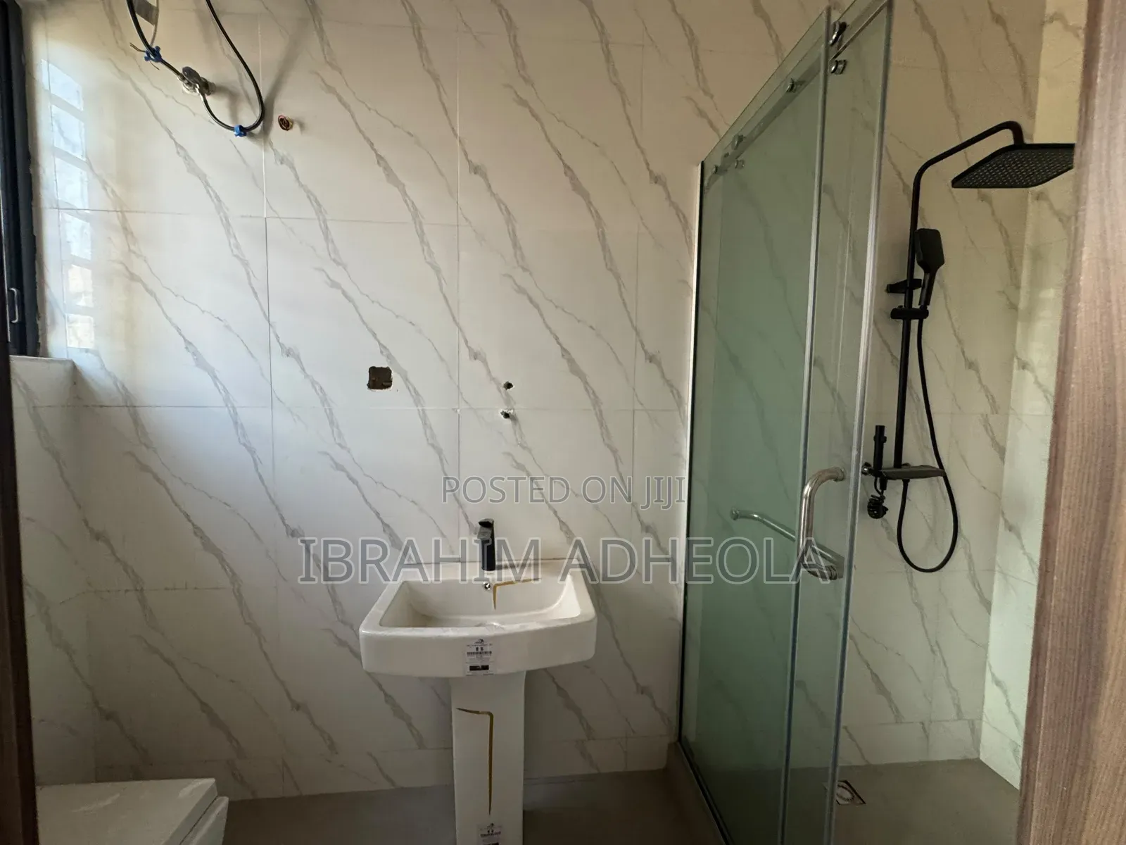5bdrm Duplex in Omole Phase2 for sale in Omole Phase 2