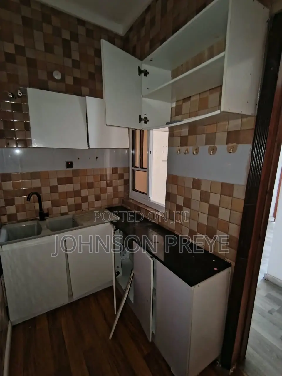 2bdrm Apartment in Inside An Estate, Lekki Phase 1 for rent in Lekki Phase 1