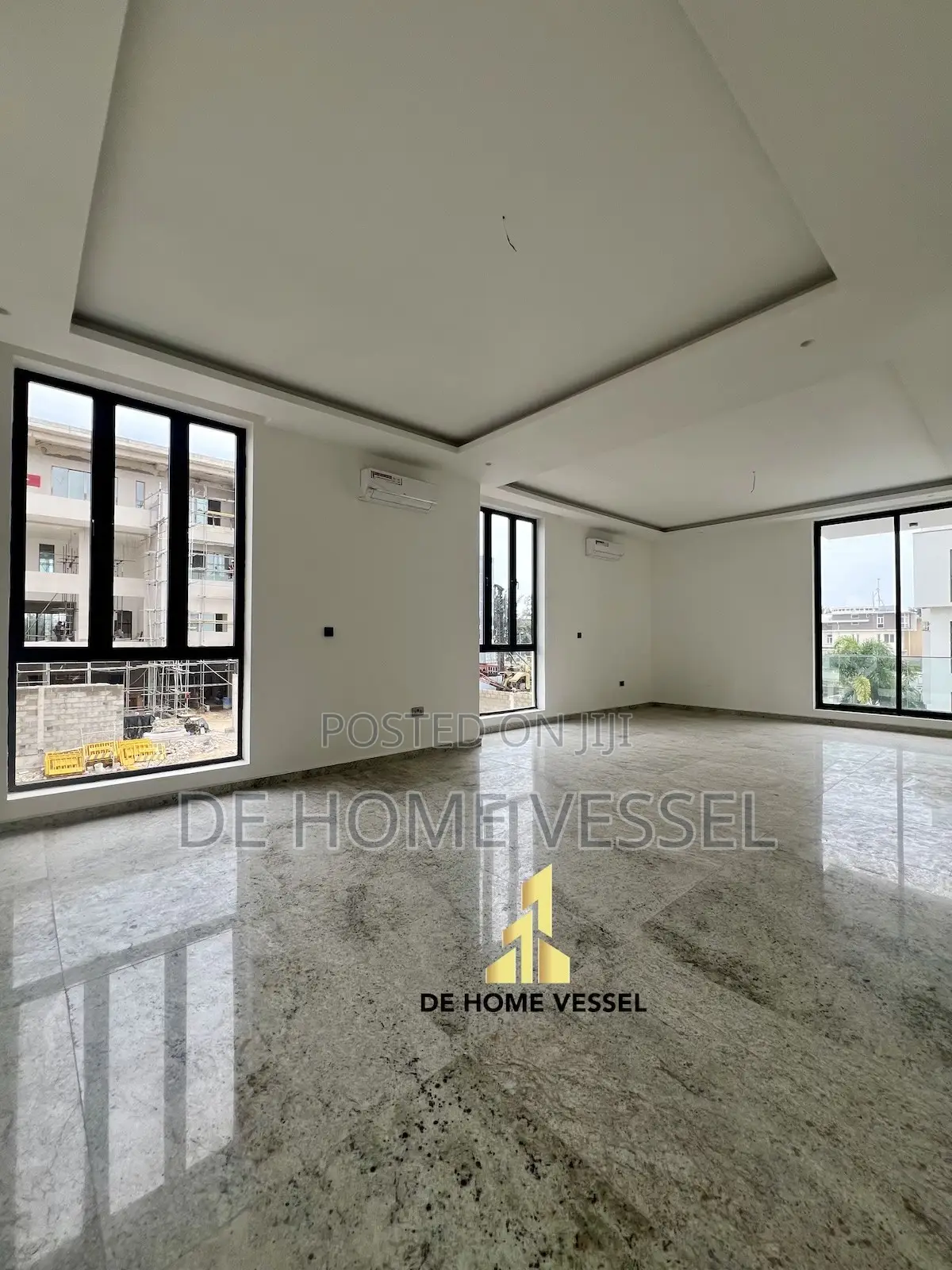 5bdrm Duplex in Banana Island for sale in Banana Island