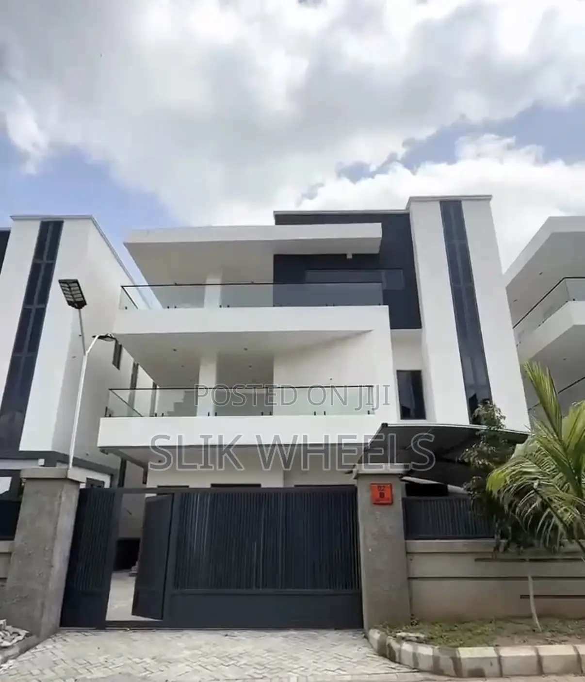 7bdrm Duplex in Katampe Extension for sale in Katampe Extension