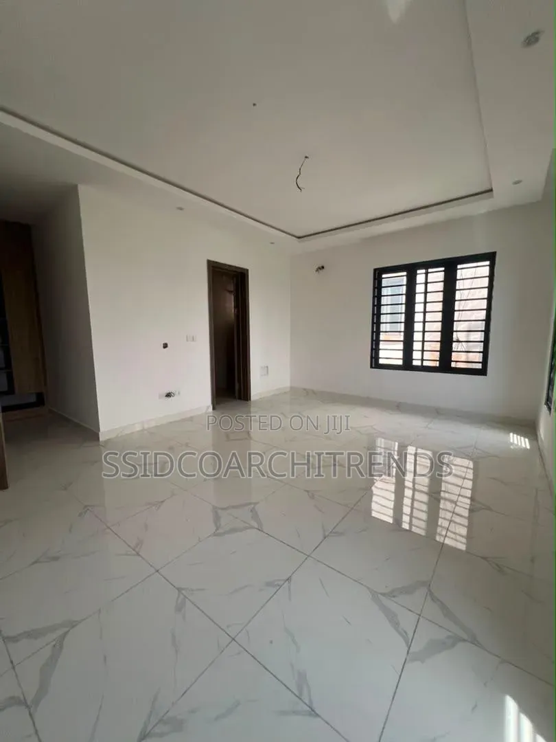 3bdrm Duplex in Call To Access for rent in Abraham Adesanya Estate