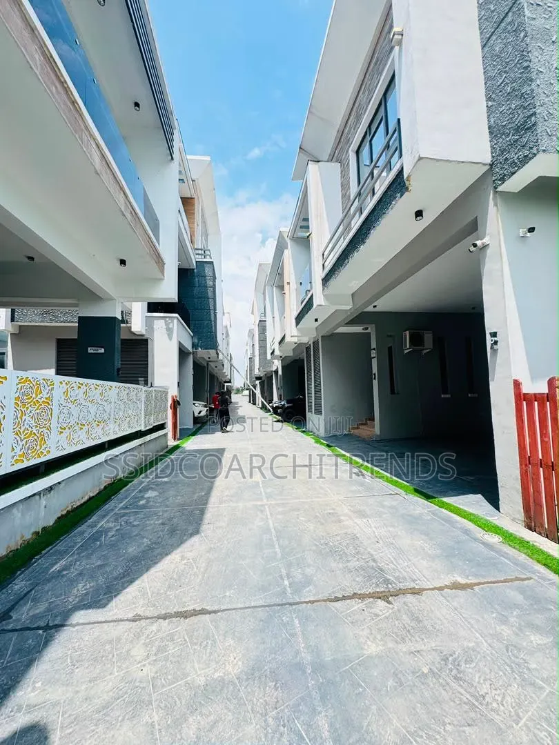 4bdrm Duplex in Call To Access for rent in Abraham Adesanya Estate