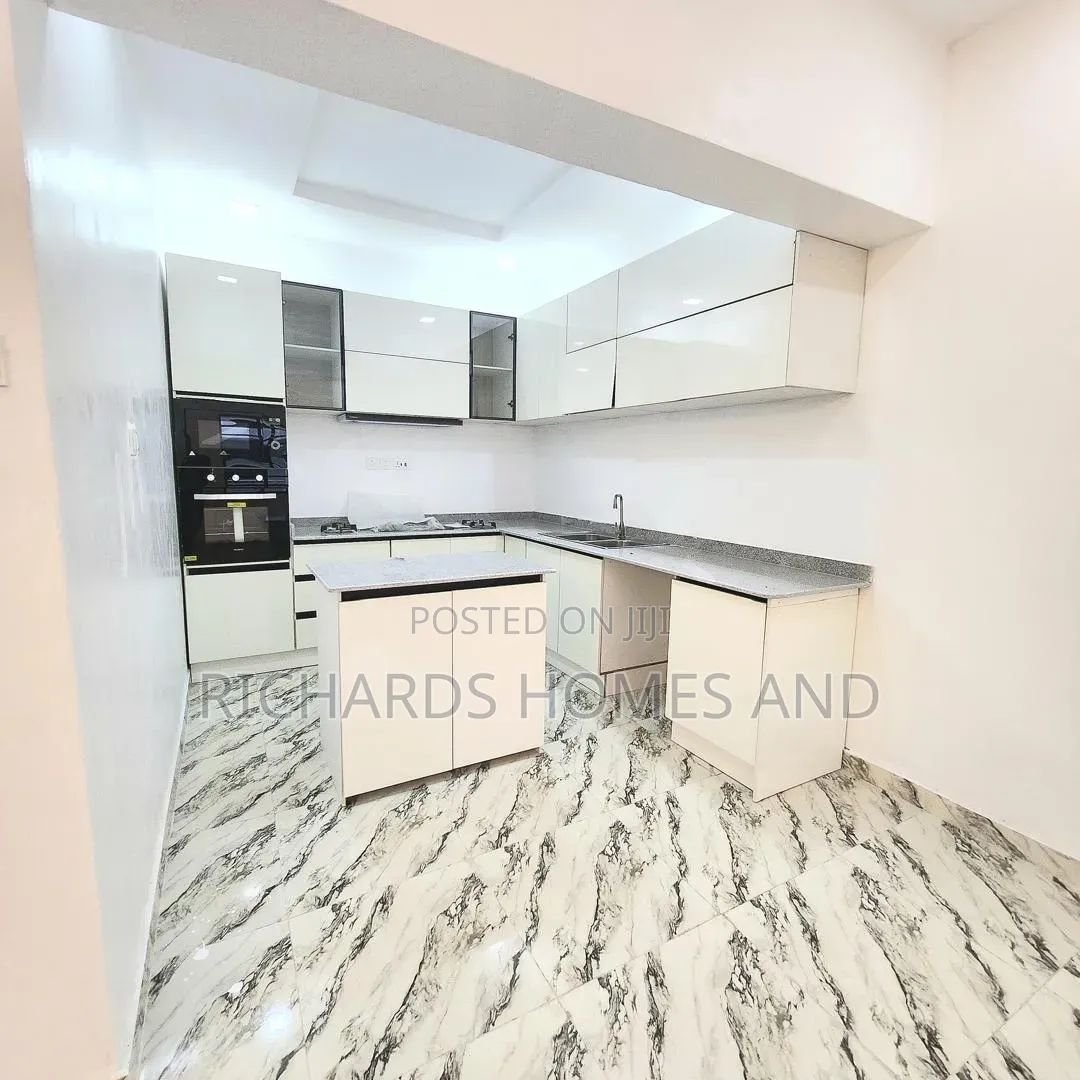 3bdrm Apartment in Ikate for rent in Ikate